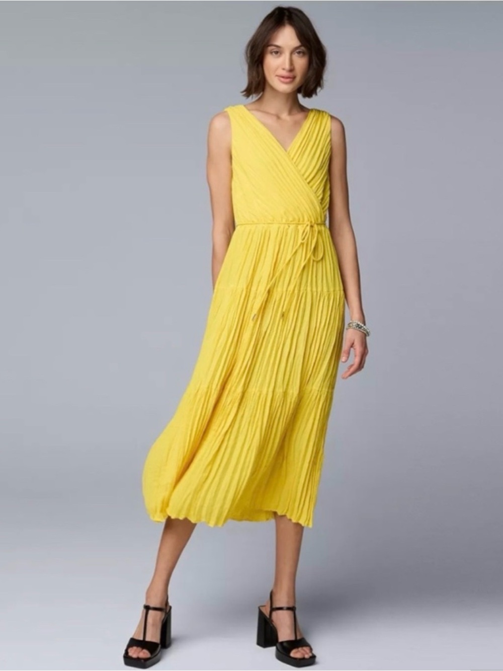 Simply Vera Wang Bright Yellow Sleeveless V-Neck Pleated Midi Dress